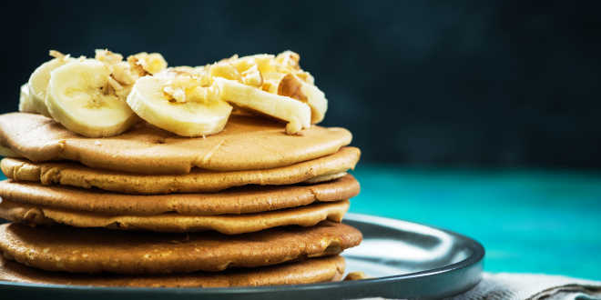 Tortilla de Clara de Huevo, Avena y Plátano: Desayuno Saludable y Delicioso